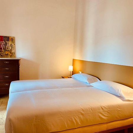 Apartaments Can Gibert Castello  D'Empuries Buitenkant foto
