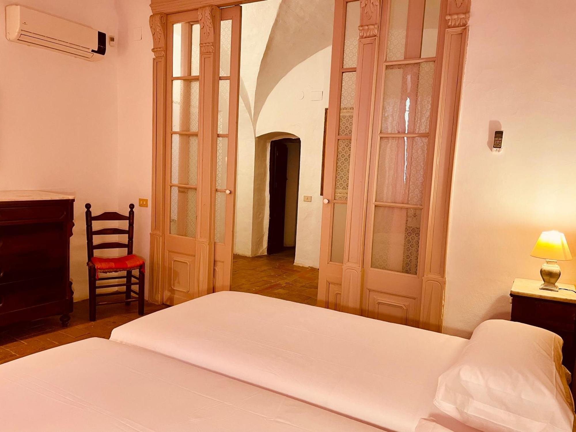 Apartaments Can Gibert Castello  D'Empuries Buitenkant foto