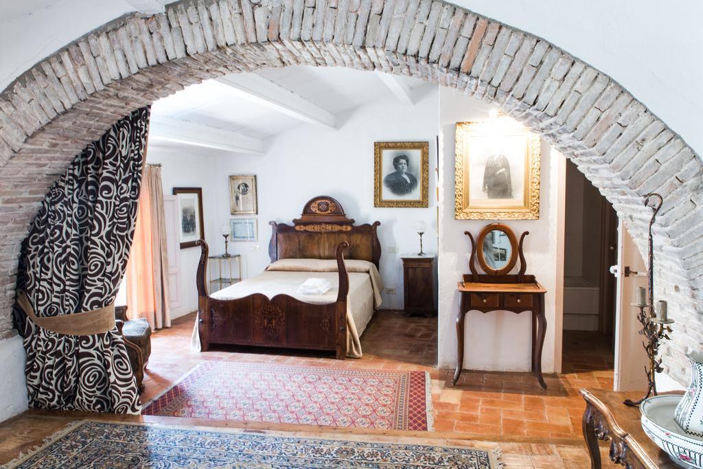 Apartaments Can Gibert Castello  D'Empuries Buitenkant foto