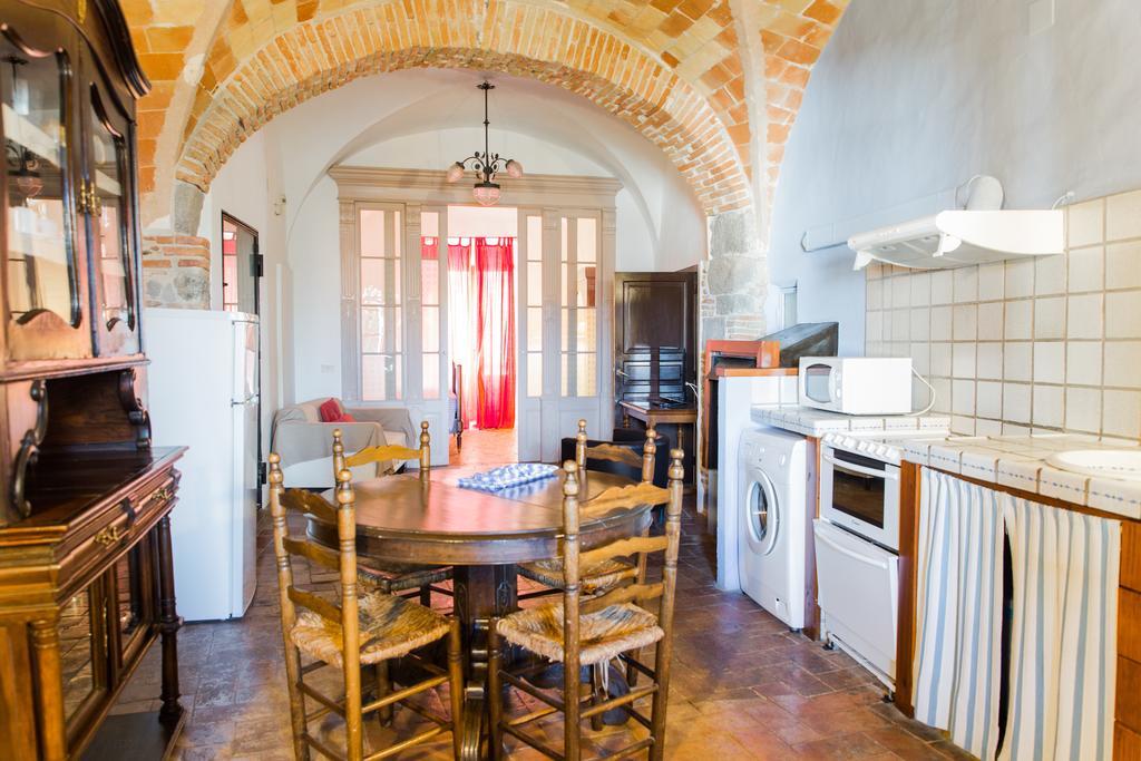 Apartaments Can Gibert Castello  D'Empuries Buitenkant foto